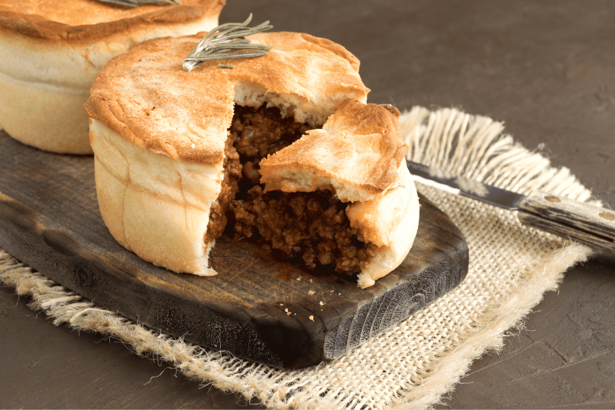 18 Australian Beef Mince Recipes 16 Delightful Australian Meat Pie Recipe